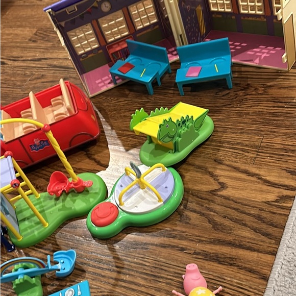 Peppa Pig toys - Picture 4 of 5